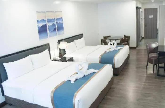 89 Katipunan Qc Hotel 3*