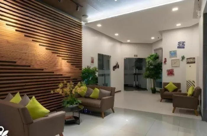 89 Katipunan Qc Hotel 3*